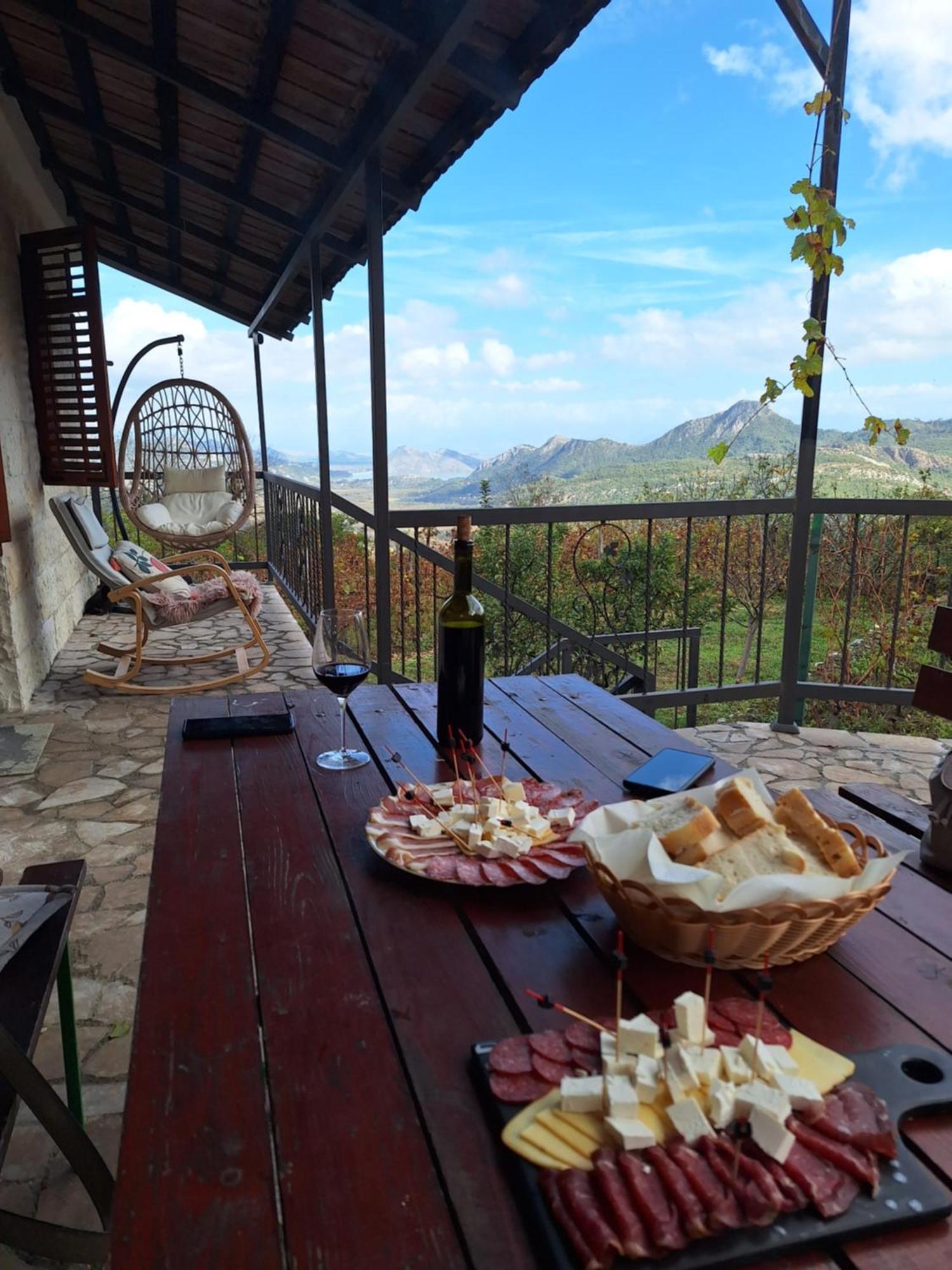 Banjo Rustic House Lake View Virpazar Exterior photo